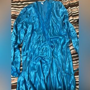Fredericks of hollywood blue robe